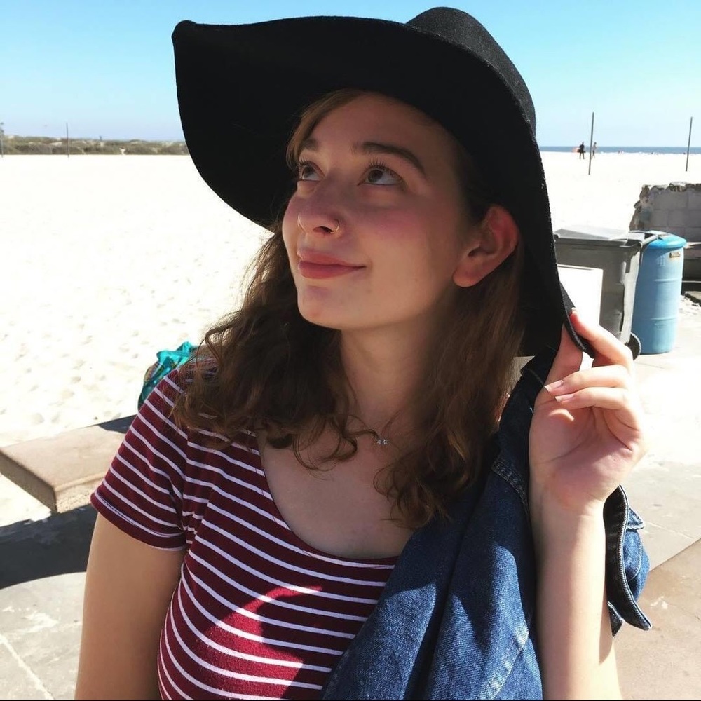 Meet your Posher, Veronica